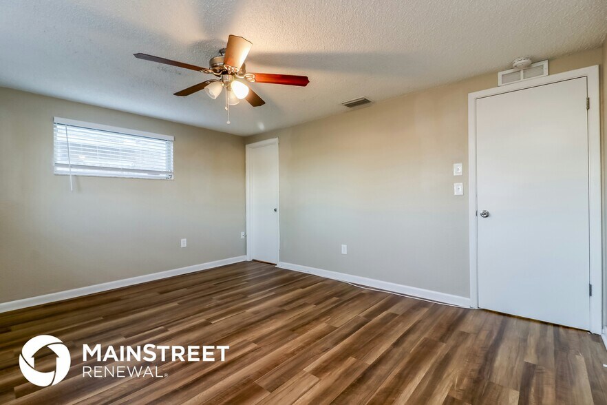 Building Photo - 8653 Sabal Way