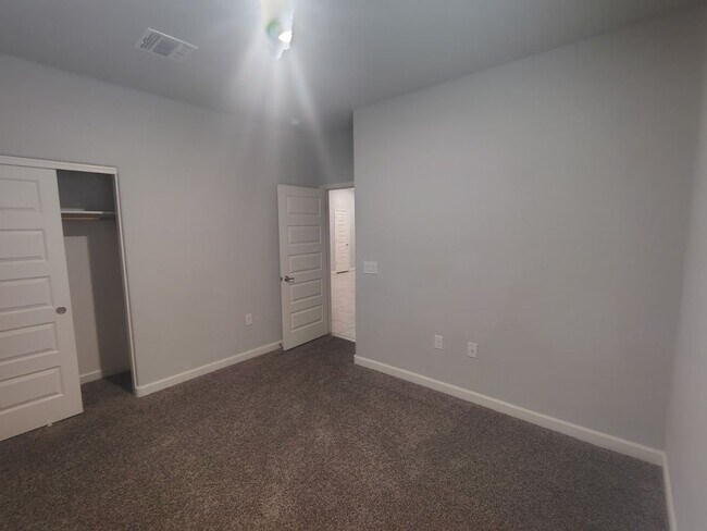 Building Photo - 10075 N Sand Sage Trail
