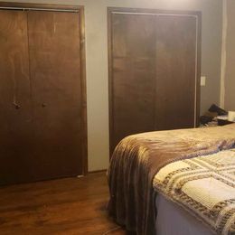 Building Photo - 3292 Davies Ave