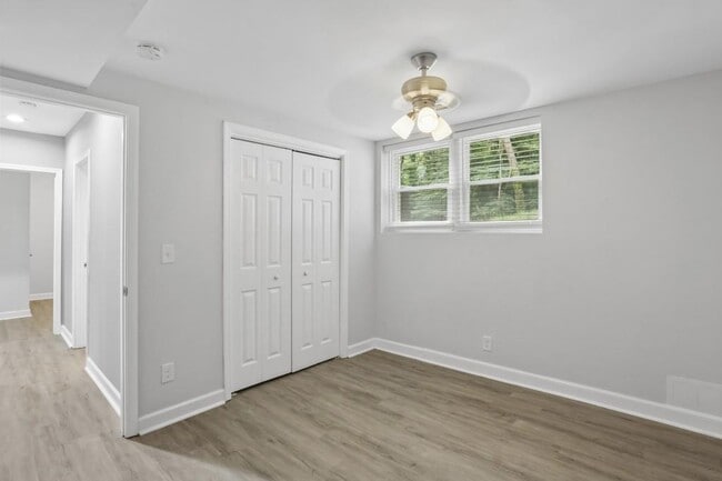 Building Photo - 2893 White Oak Dr
