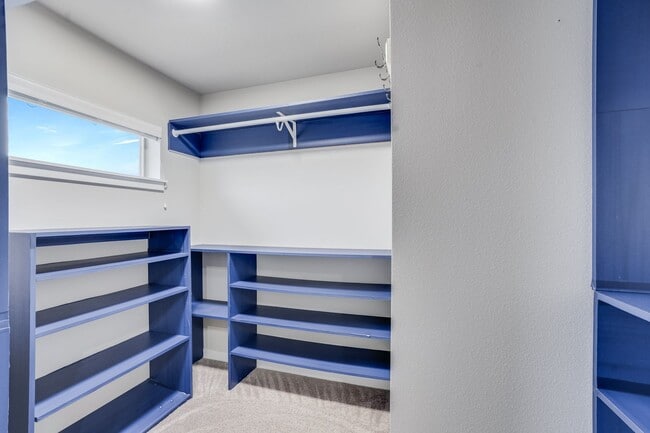 Building Photo - Beautiful 3 Bed, 2.5 Bath Rental Home in H...