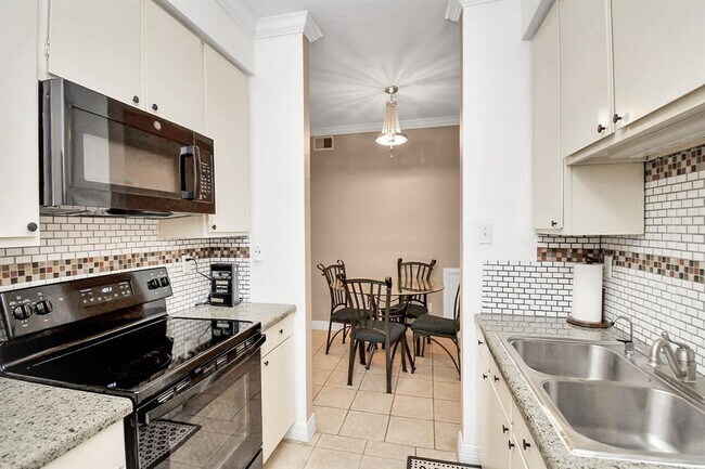 Building Photo - 7950 N Stadium Dr