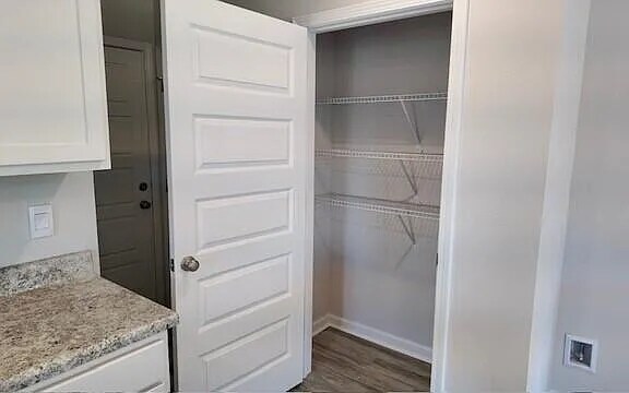 Building Photo - 6553 Burleson Blvd