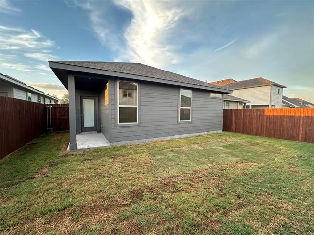 Building Photo - 1613 Edgeway Dr