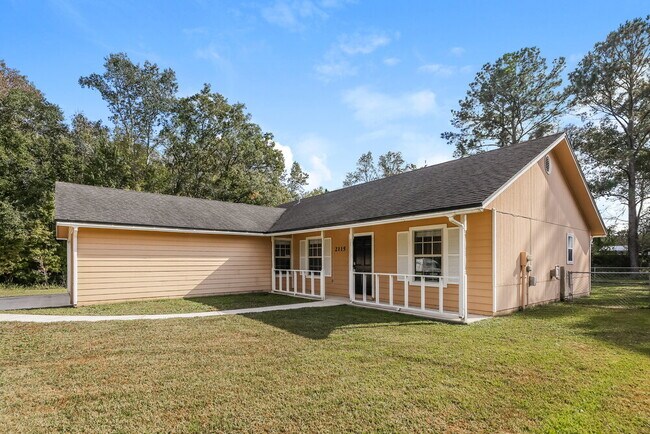 Building Photo - 2115 Center Way