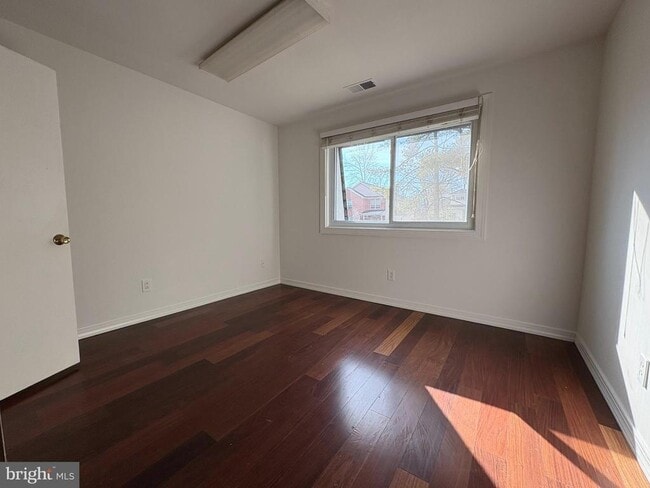 Building Photo - 6317 Pearce Ave