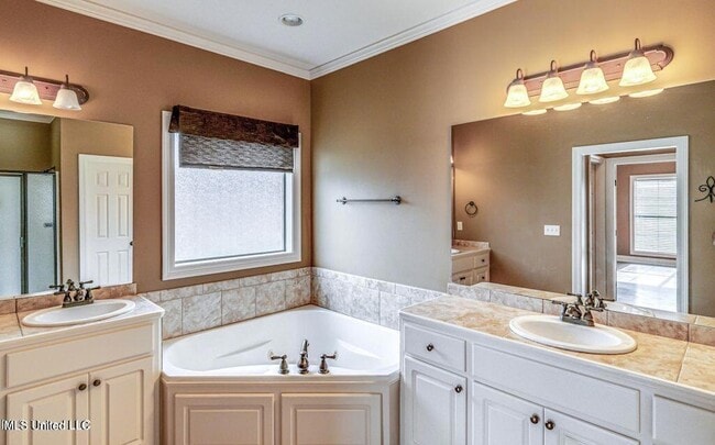 Building Photo - 401 Ash Tree Ln