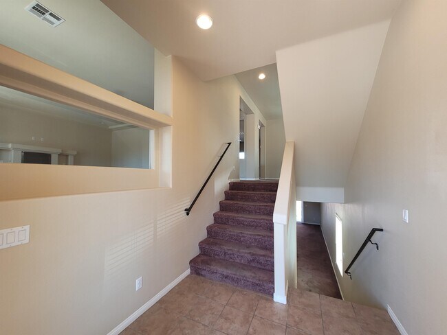 Building Photo - 6386 Tomahawk Mill Ct