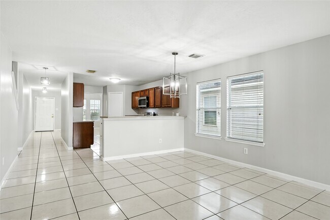 Building Photo - 7818 Black Gap Dr