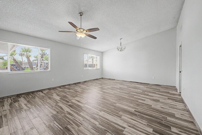 Building Photo - 12714 W Crystal Lake Dr