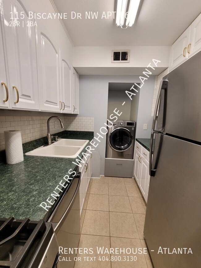 Building Photo - Heart of Buckhead! Renovated 2 Bedroom Condo