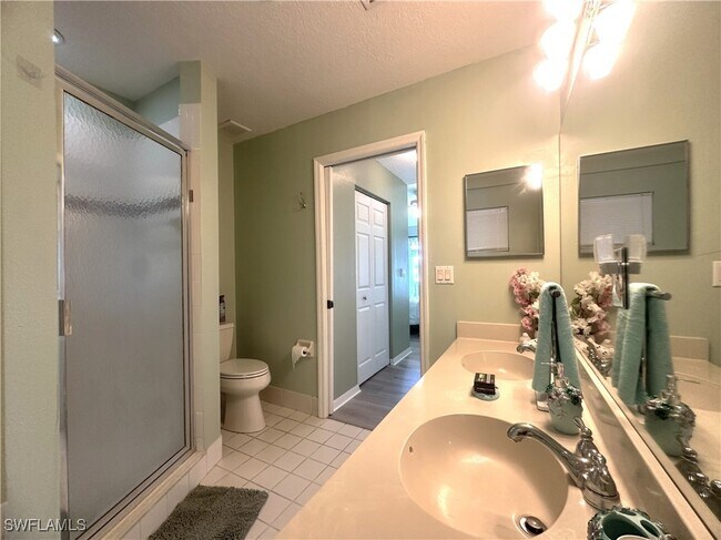 Building Photo - 6880 Huntington Lakes Cir