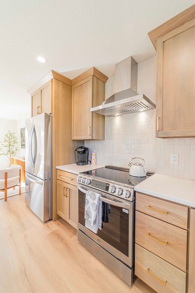 Building Photo - 14550 South Ave