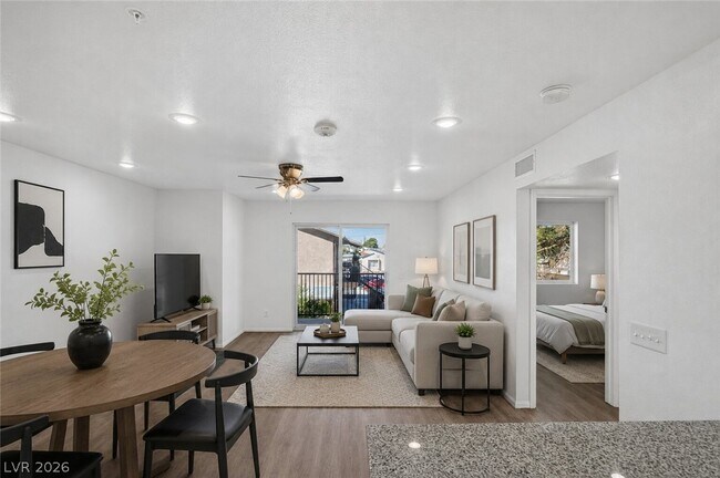 Building Photo - 2301 Seco Adobe Cir