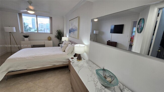 Building Photo - 401 Ocean Dr