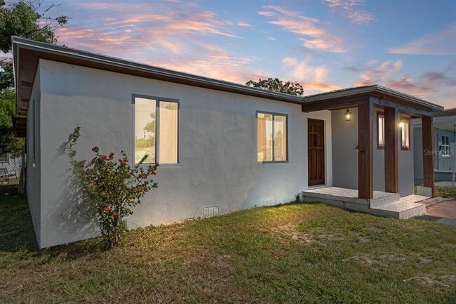 Building Photo - 4635 22nd Ave N