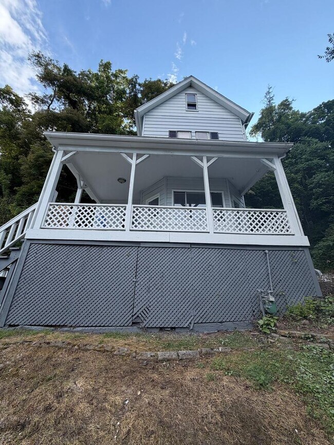Building Photo - Charming 3BR Home in Wilmerding