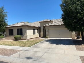 Building Photo - Dream Home in Power Ranch!