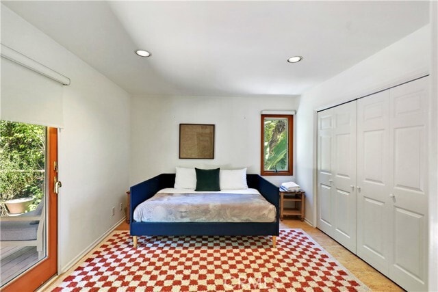 Building Photo - 7161 Grasswood Ave