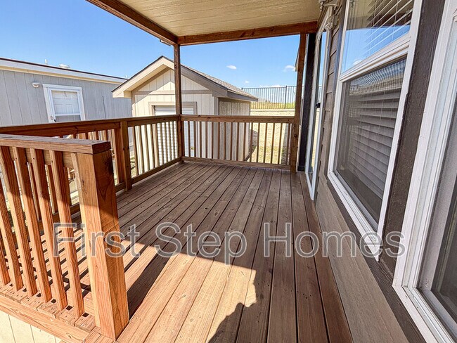 Building Photo - 1402 Cotopaxi St