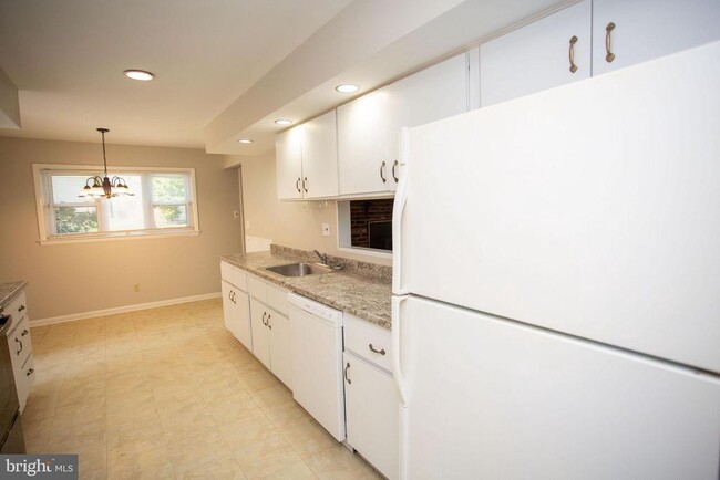 Building Photo - 1016 Eagle Ln