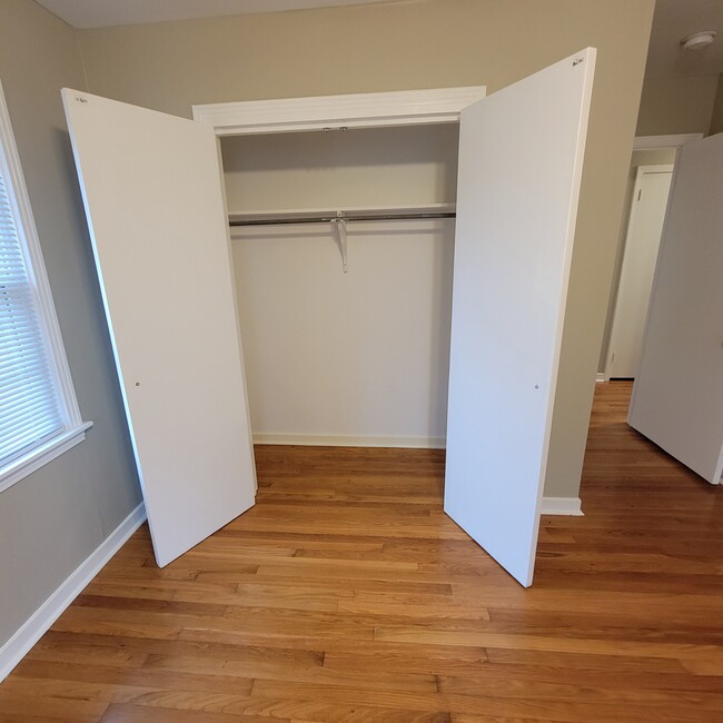 BR 2 CLOSET - 36 Franwood Dr