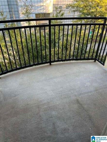 Building Photo - 2020 5th Ave