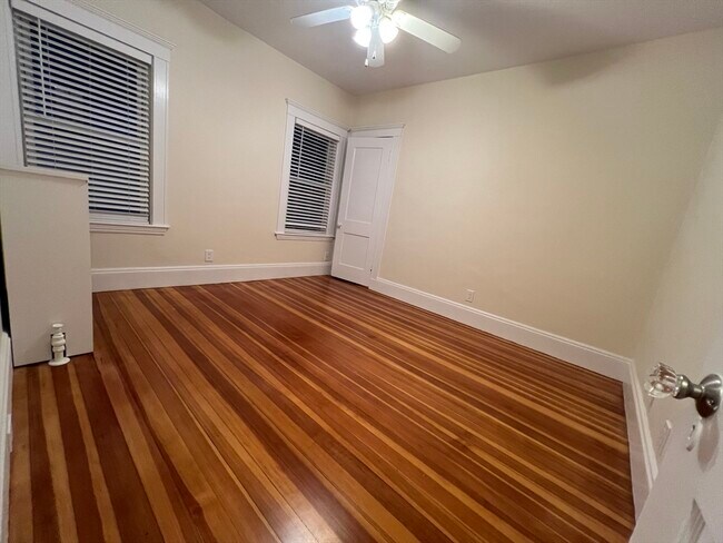 Building Photo - 67 Commonwealth Rd