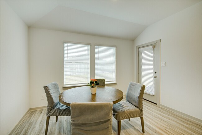 Building Photo - 3530 Ter Lndg Ct