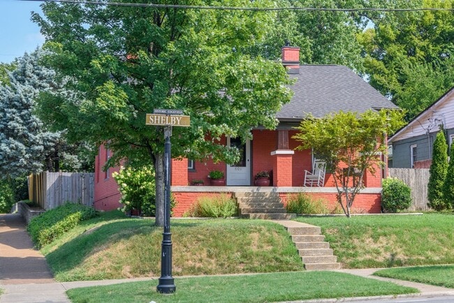 Building Photo - Renovated Historic 4 Bedroom Home w/ Two Car Garage in East Nashville