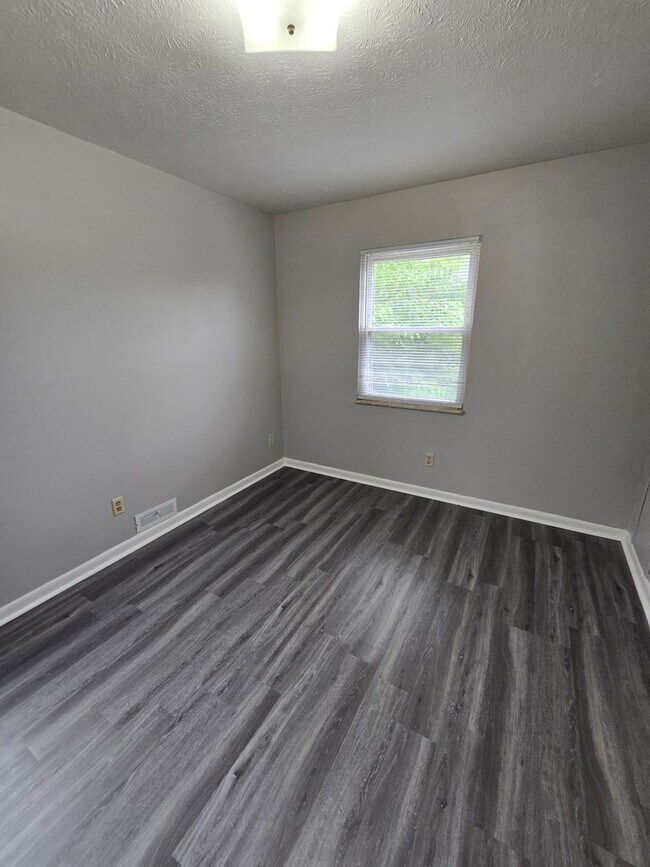 Building Photo - 3674-3680 SOUTH MCCARLEY DRIVE