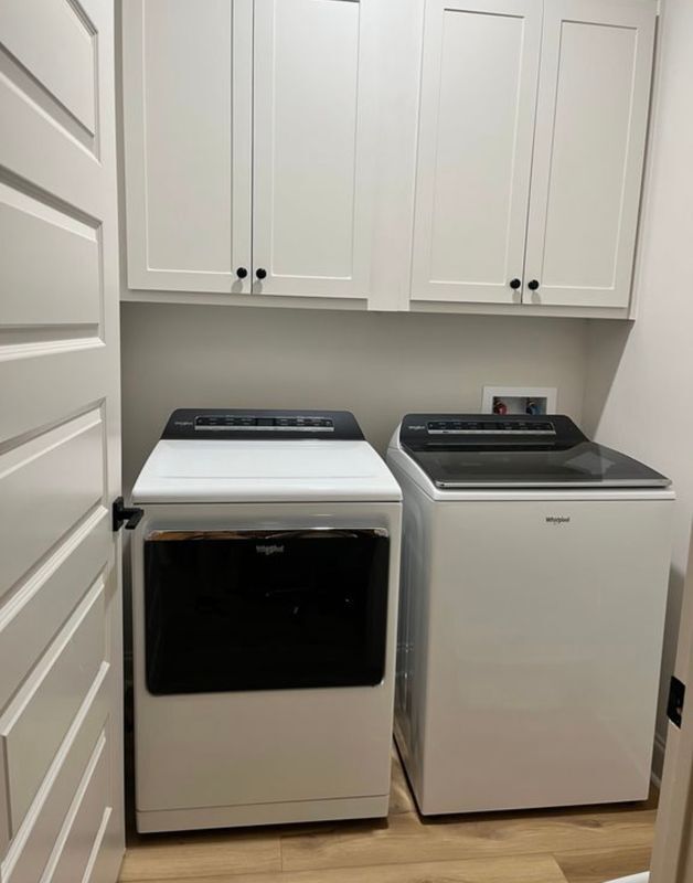 Building Photo - 37071 Woodbine Ct