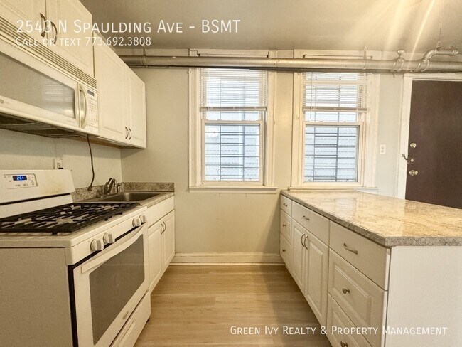 Building Photo - 2543 N Spaulding Ave