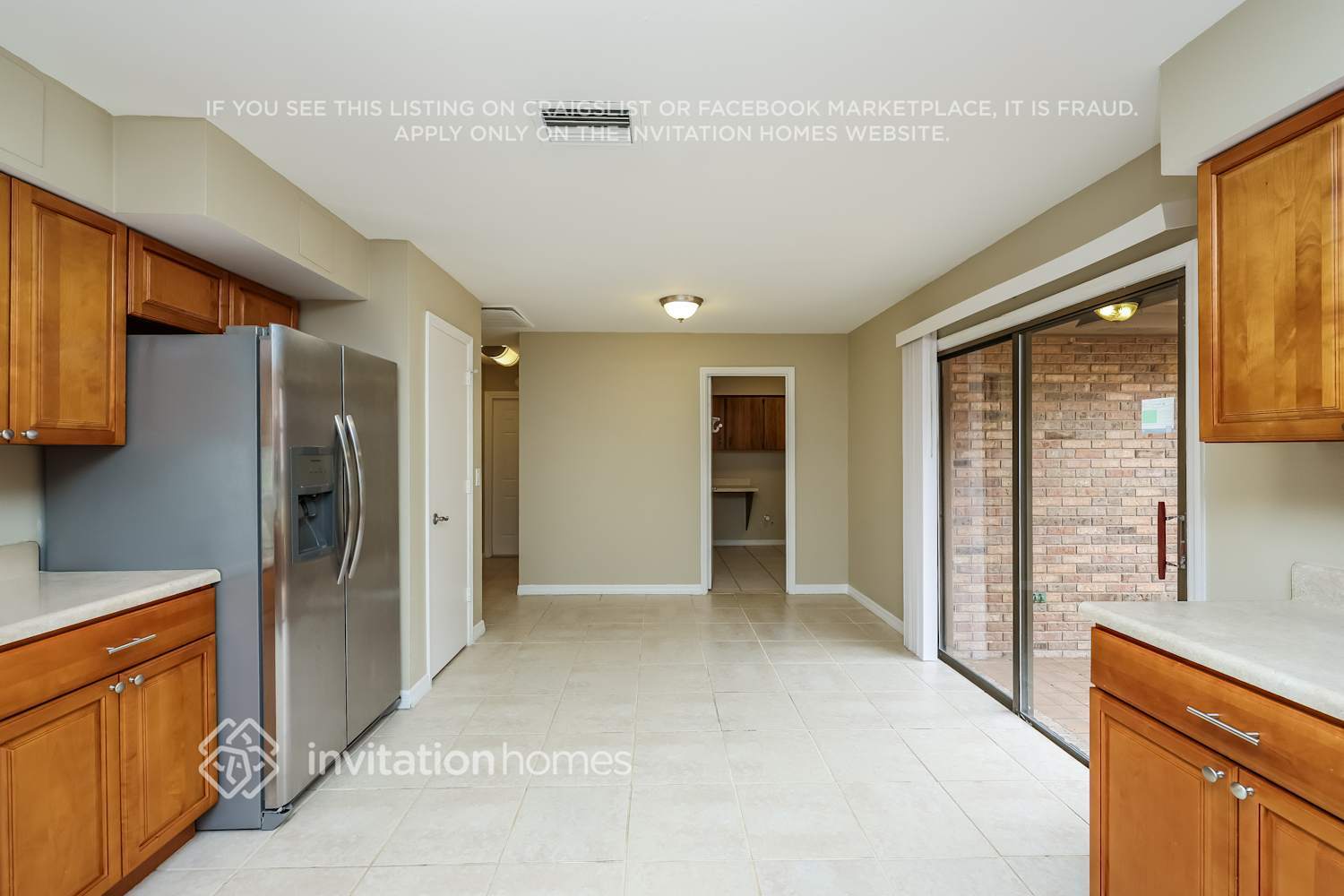 Building Photo - 1051 Sugartree Dr S