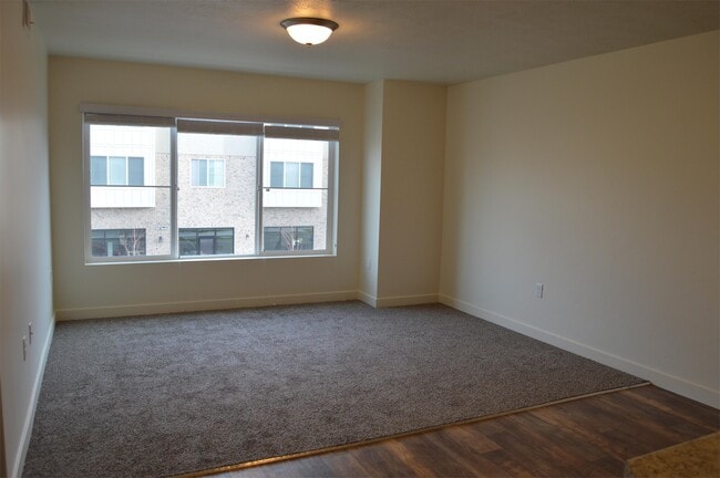 Building Photo - 531 S 850 E