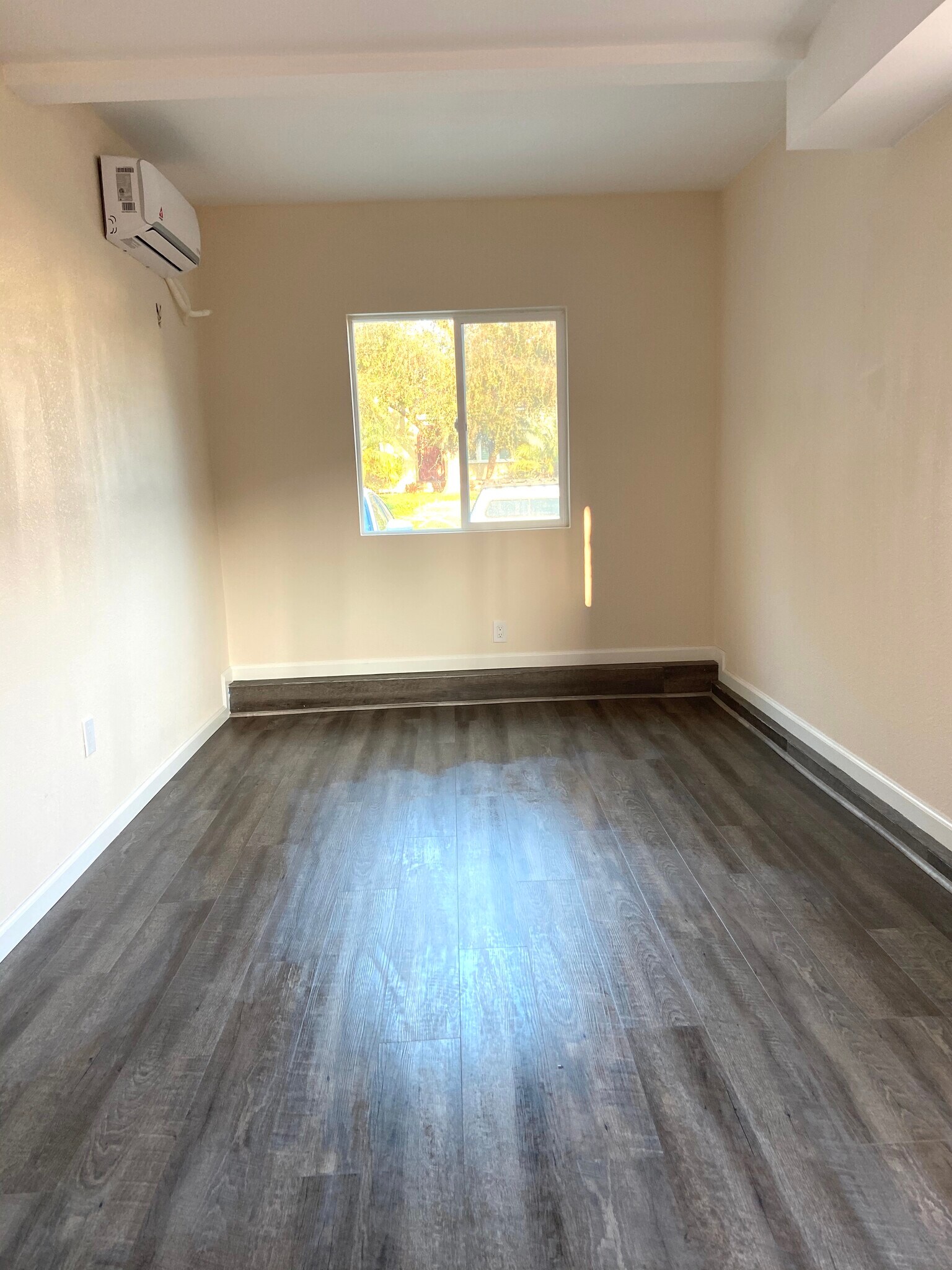 Building Photo - 4058 Garden Ave
