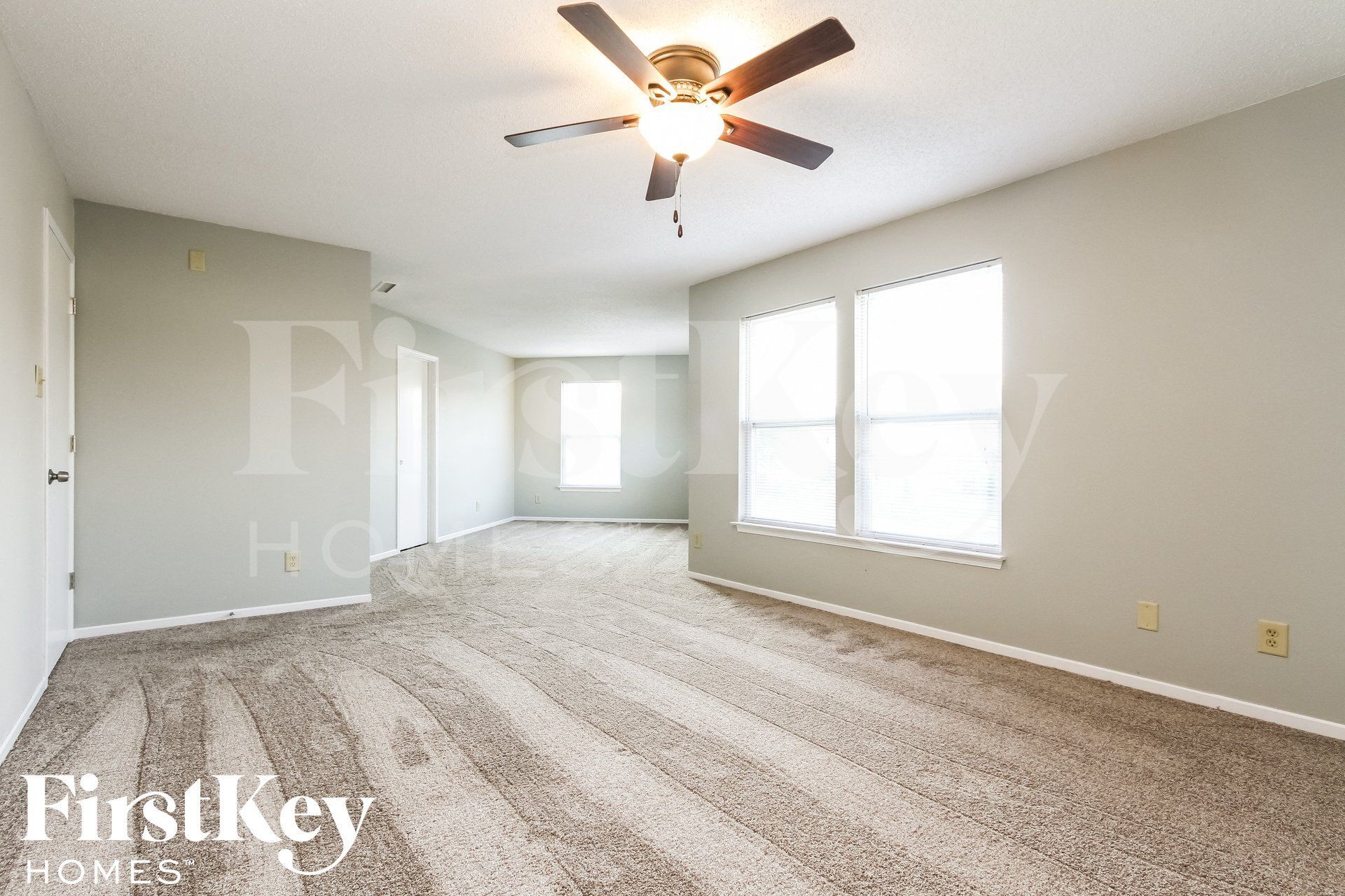 Building Photo - 10342 Fairmont Ln