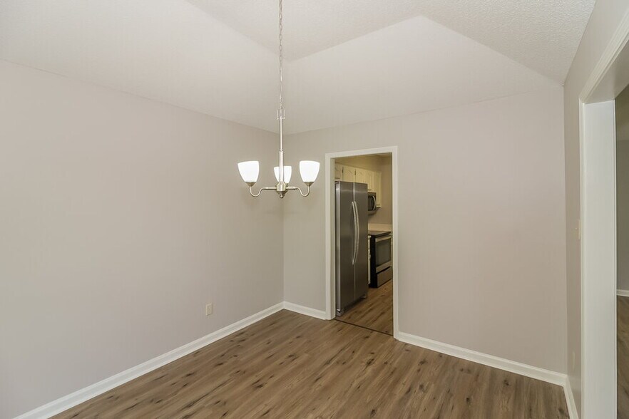Building Photo - 6640 Elmore Ridge Ln