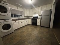 Building Photo - 842 Saratoga St