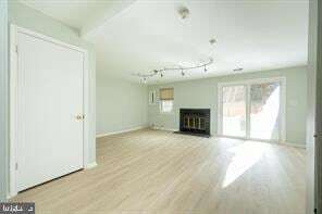 Building Photo - 19 Earth Star Pl