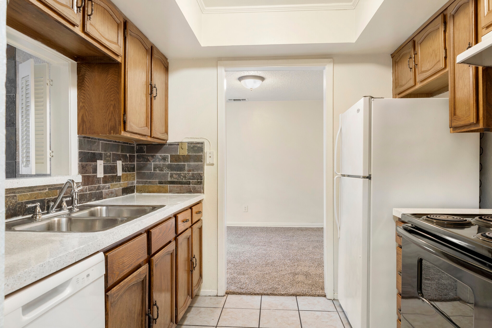 Building Photo - 421 San Mateo Dr