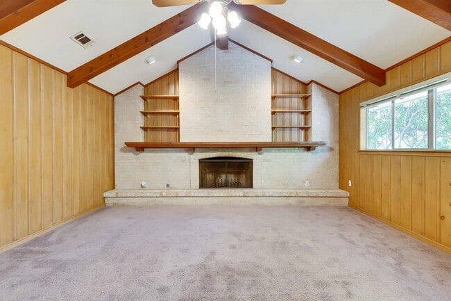 Building Photo - 2609 Richcreek Rd