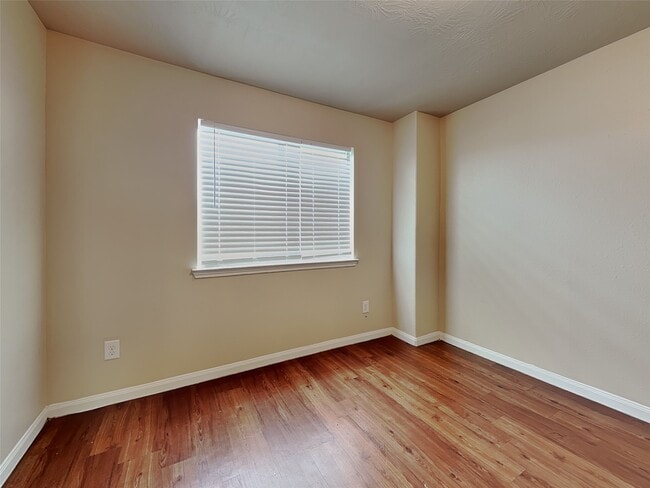 Building Photo - 2618 Bammelwood Dr