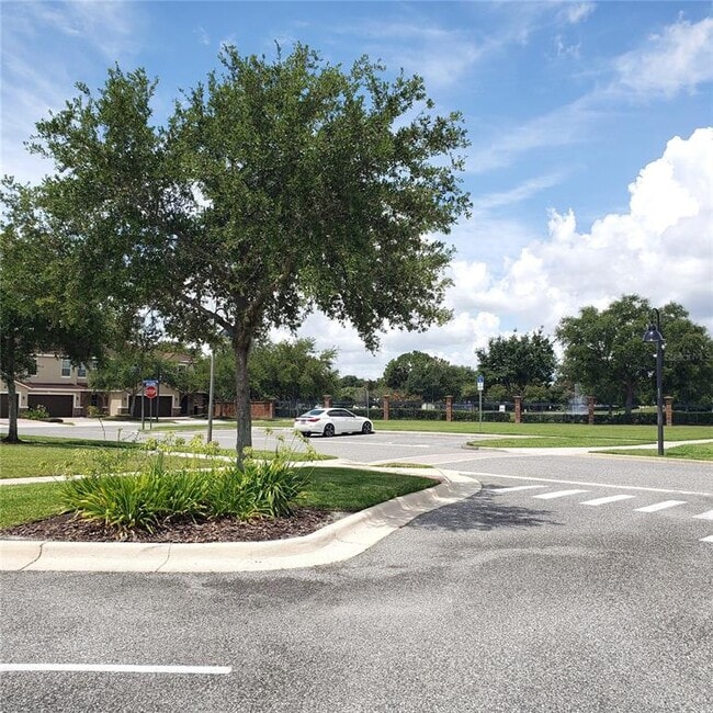 Building Photo - 207 White Dogwood Ln