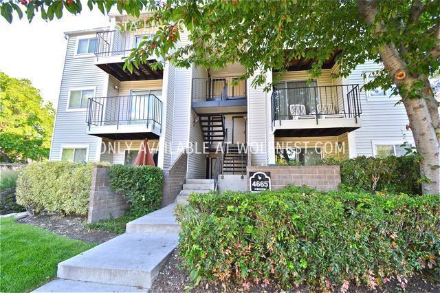 Building Photo - Remodeled 1 Bed Millcreek Condo! No Deposi...