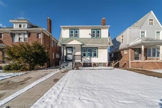 Building Photo - 3266 Collingwood St