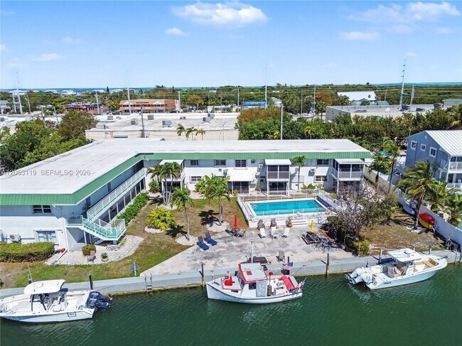Building Photo - 5301 Ocean Terrace