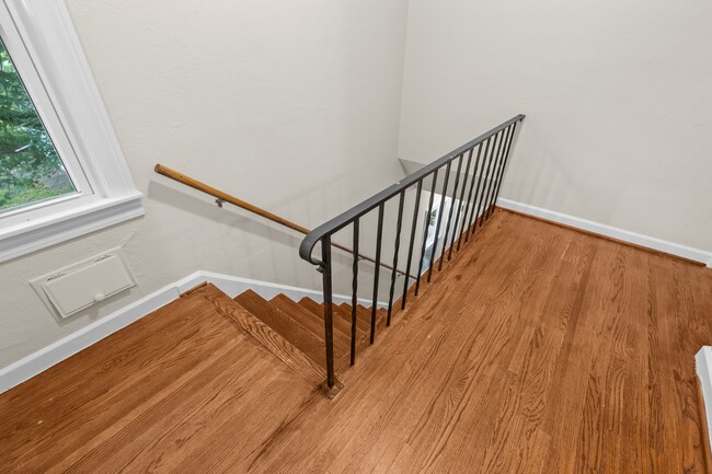 Building Photo - 757 Durango Dr