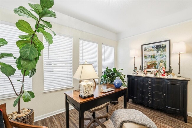 Building Photo - 2801 Chancellorsville Dr