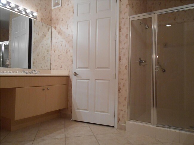Building Photo - 2684 Center Ct Dr